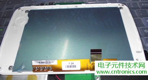 探秘電子紙！一款電紙書的電子墨水屏拆解