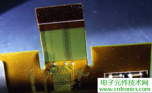 探秘電子紙！一款電紙書的電子墨水屏拆解