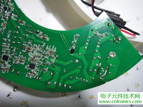 高端大氣上檔次！智能遙控調(diào)光LED吸頂燈拆解
