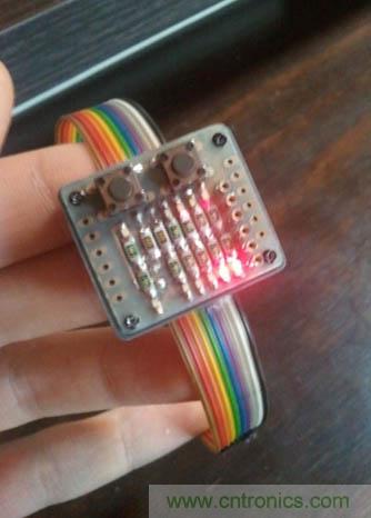 低調(diào)有內(nèi)涵！別人看不懂的LED電子表DIY