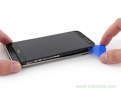 牛人強(qiáng)拆！新HTC One(M8)真機(jī)精密做工難修理