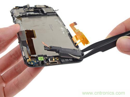 牛人強(qiáng)拆！新HTC One(M8)真機(jī)精密做工難修理