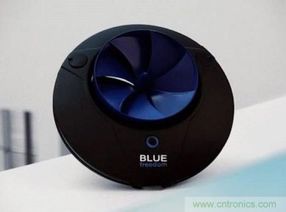 圖4：Blue Freedom是一種“微型水力發(fā)電廠”，能用利用流動的水來為便攜設(shè)備充電。