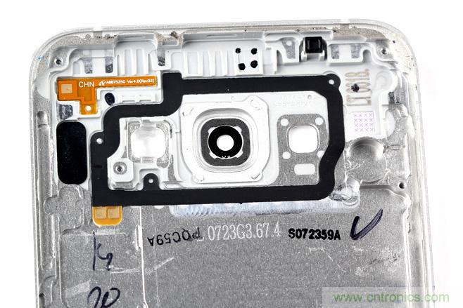 三星Galaxy A8拆解，中端、旗艦傻傻分不清楚