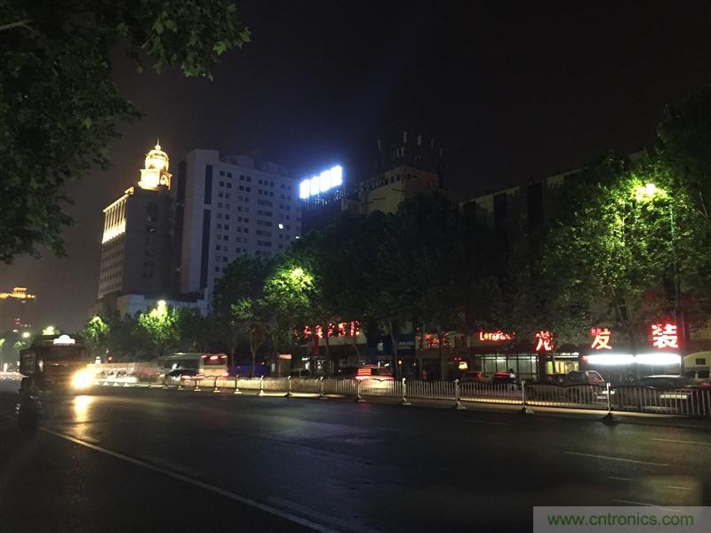 無邊框的 nubia Z9 ，一款既有驚喜，又有驚艷的智能手機