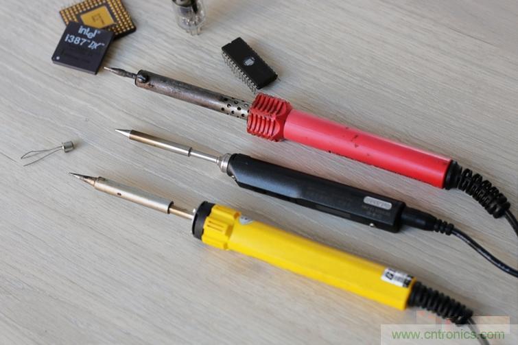 一款能喚起 70 后工程師朋友“童年趣事”的迷你電烙鐵！
