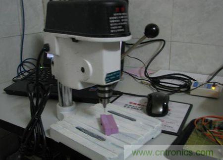 無人機 DIY 制作全過程，酷得不要不要的！