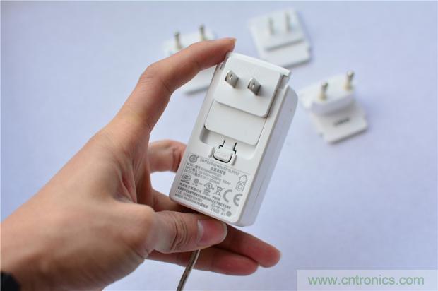 這個(gè)枕頭不僅能挽救睡眠還能挽救婚姻！