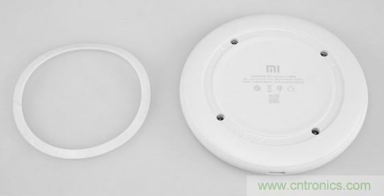 拆解對比：系出同門，小米、紫米無線充電器的差別有多大？